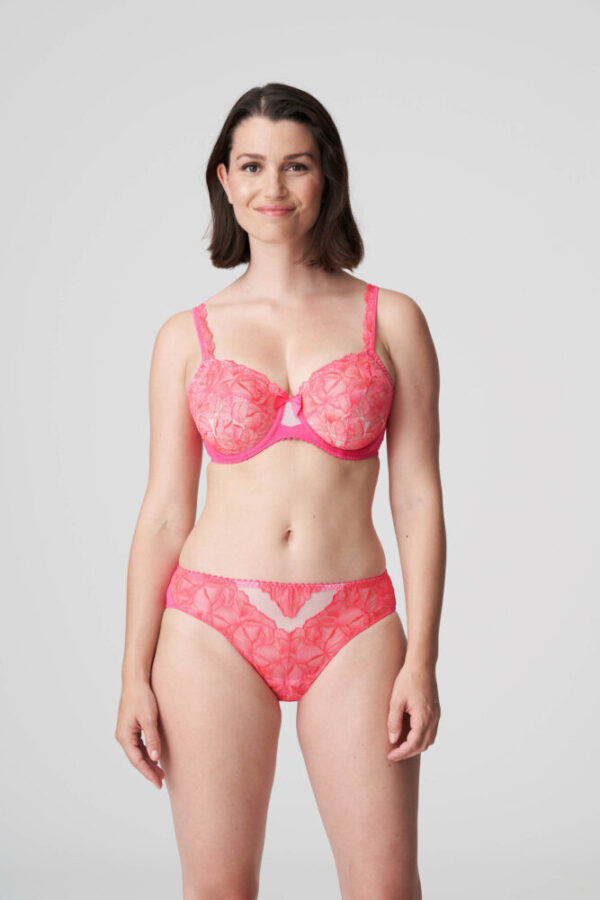 wearing the PrimaDonna Belgravia Full Cup Bra in Blogger Pink with rio brief