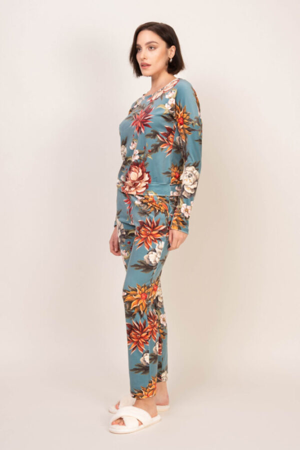 side view of Oh! Zuza 4106 Pyjamas Blue Floral